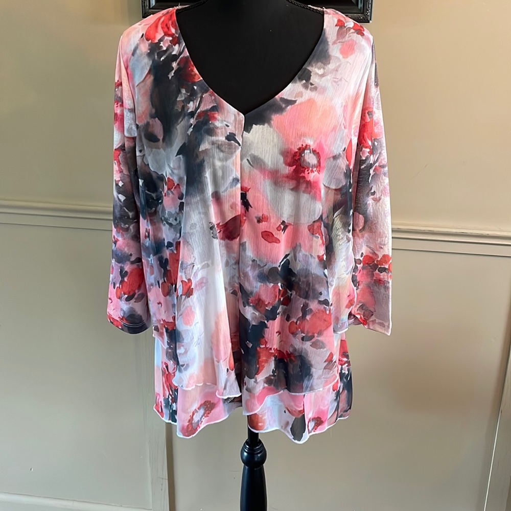 NWT! One World semi sheer blouse. Size L.